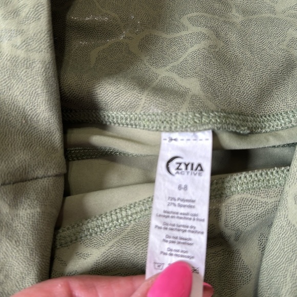Zyia Olive Maze Pocket Light N Tight size 6-8 - Picture 5 of 6